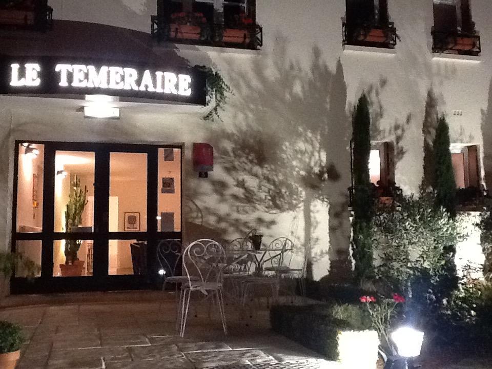 Hotel Le Temeraire Charolles Εξωτερικό φωτογραφία
